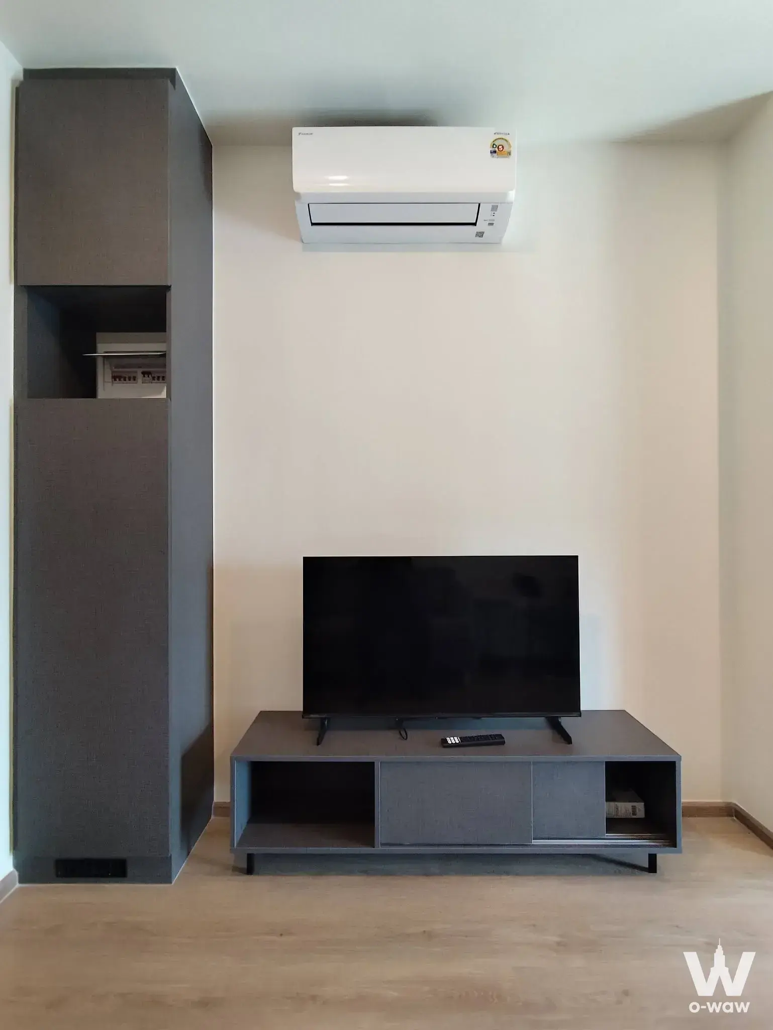 Condo with 2 bedrooms for rent at Nue District R9 — photo 4 of 4