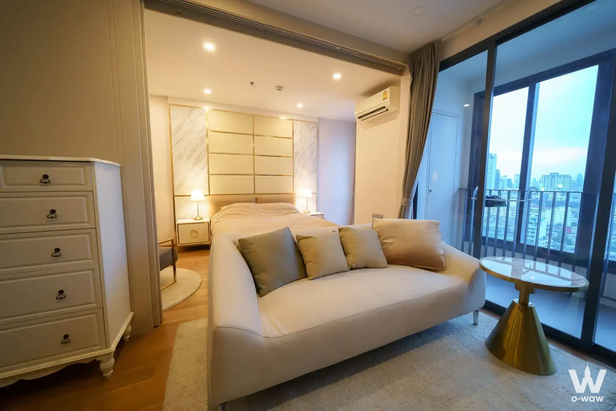 Chidlom-Phetchaburi, Bangkok (5-minute walk to CentralWorld)