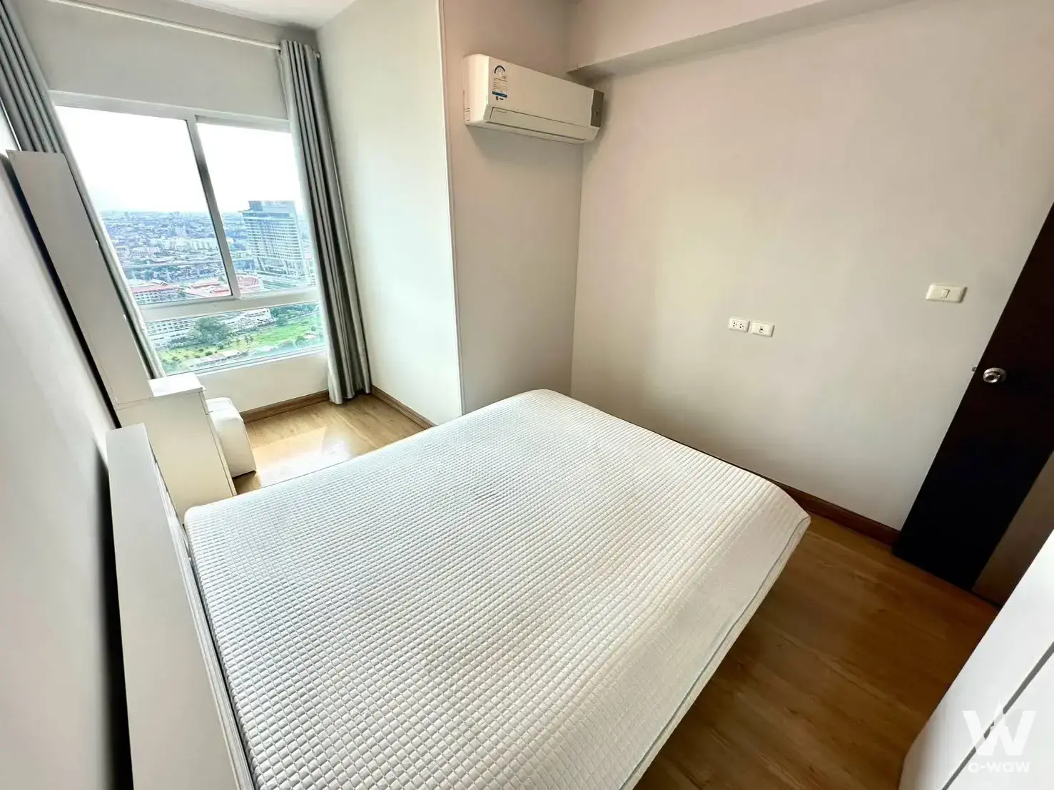 Bangkok, near ICONSIAM & BTS Saphan Taksin