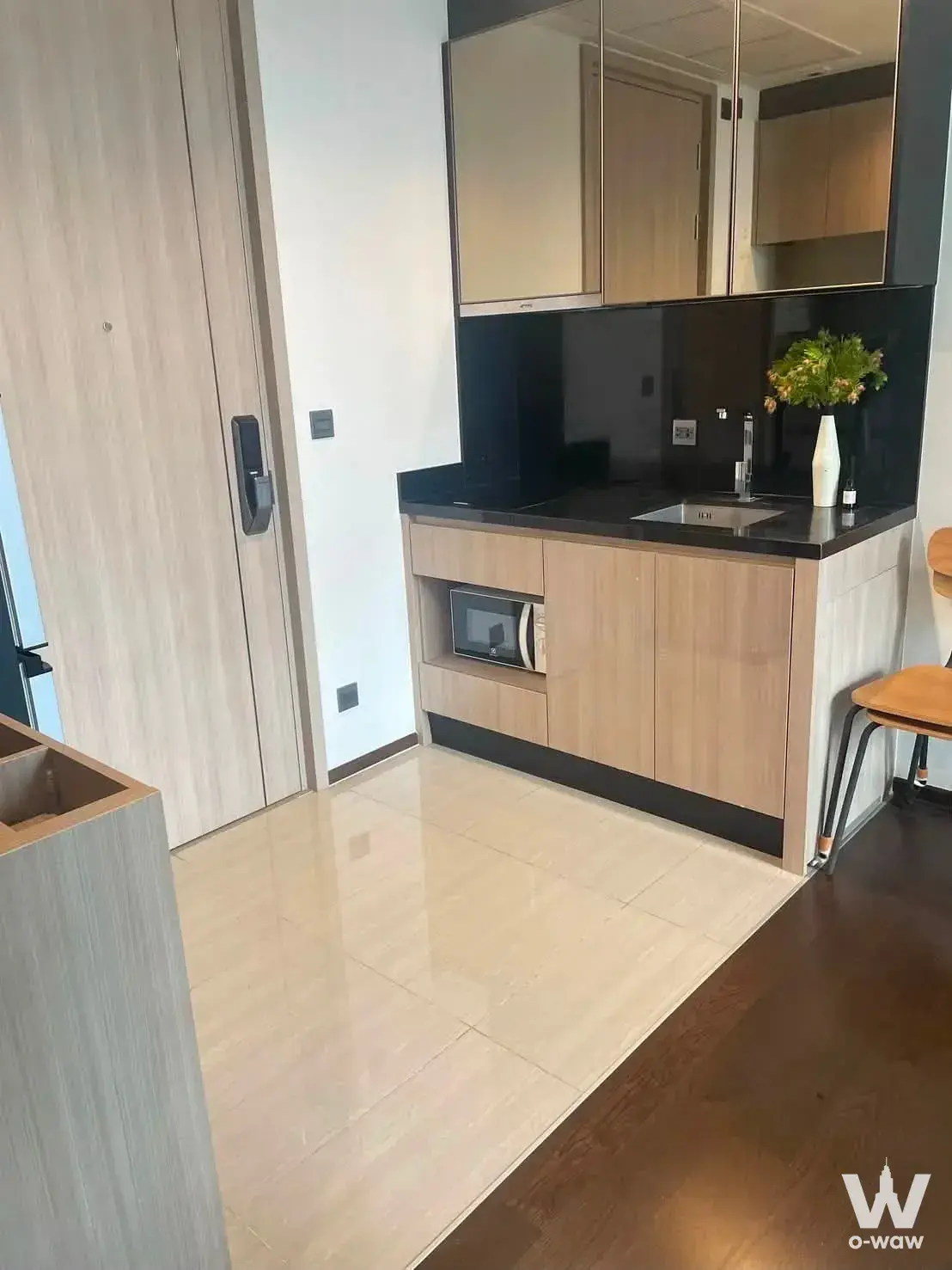 Condo with 1 bedroom for sale at THE LINE Ratchathewi — photo 3 of 5