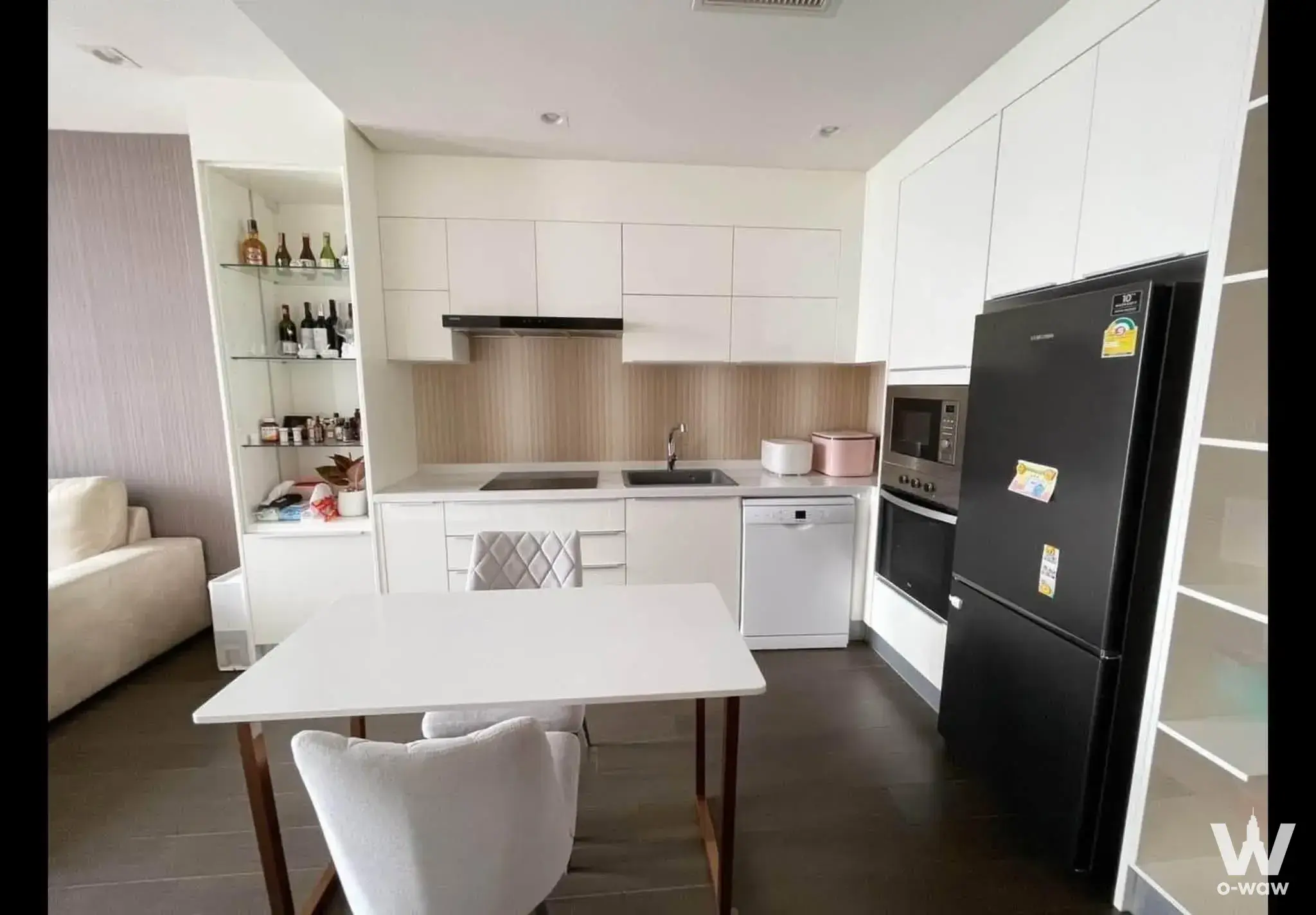 Condo with 2 bedrooms for sale at Noble Ploenchit — photo 5 of 5