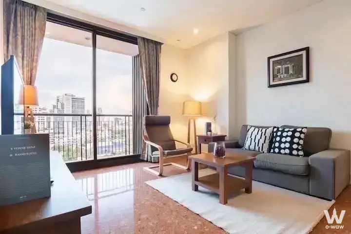 Condo with 2 bedrooms for sale at Aguston Sukhumvit 22 — photo 2 of 5