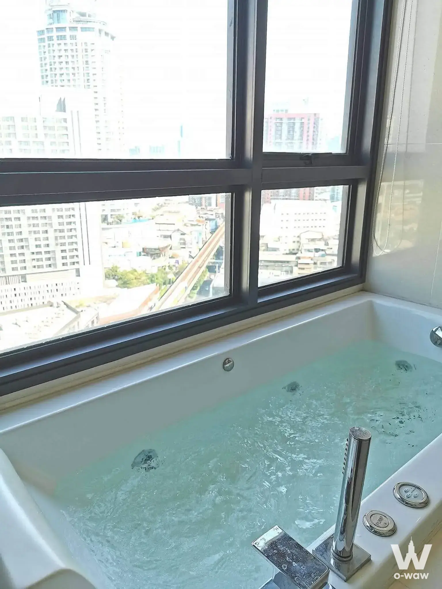 Condo with 2 bedrooms for rent at Rhythm Rang Nam — photo 4 of 5
