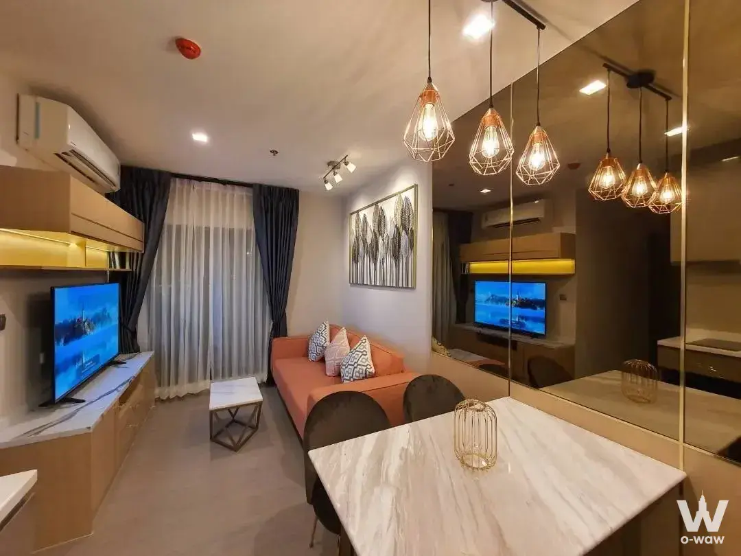 Sukhumvit 62, BTS Bang Chak (200m)
