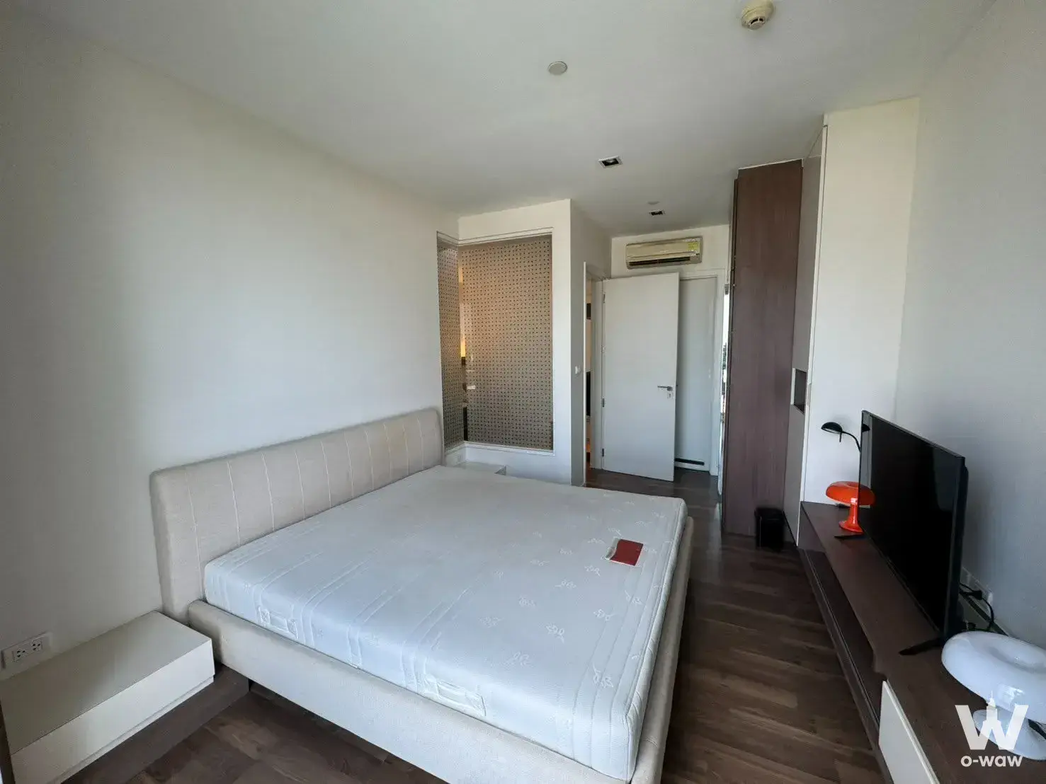 Condo with 1 bedroom for rent at The Room Sukhumvit 62 — photo 2 of 5