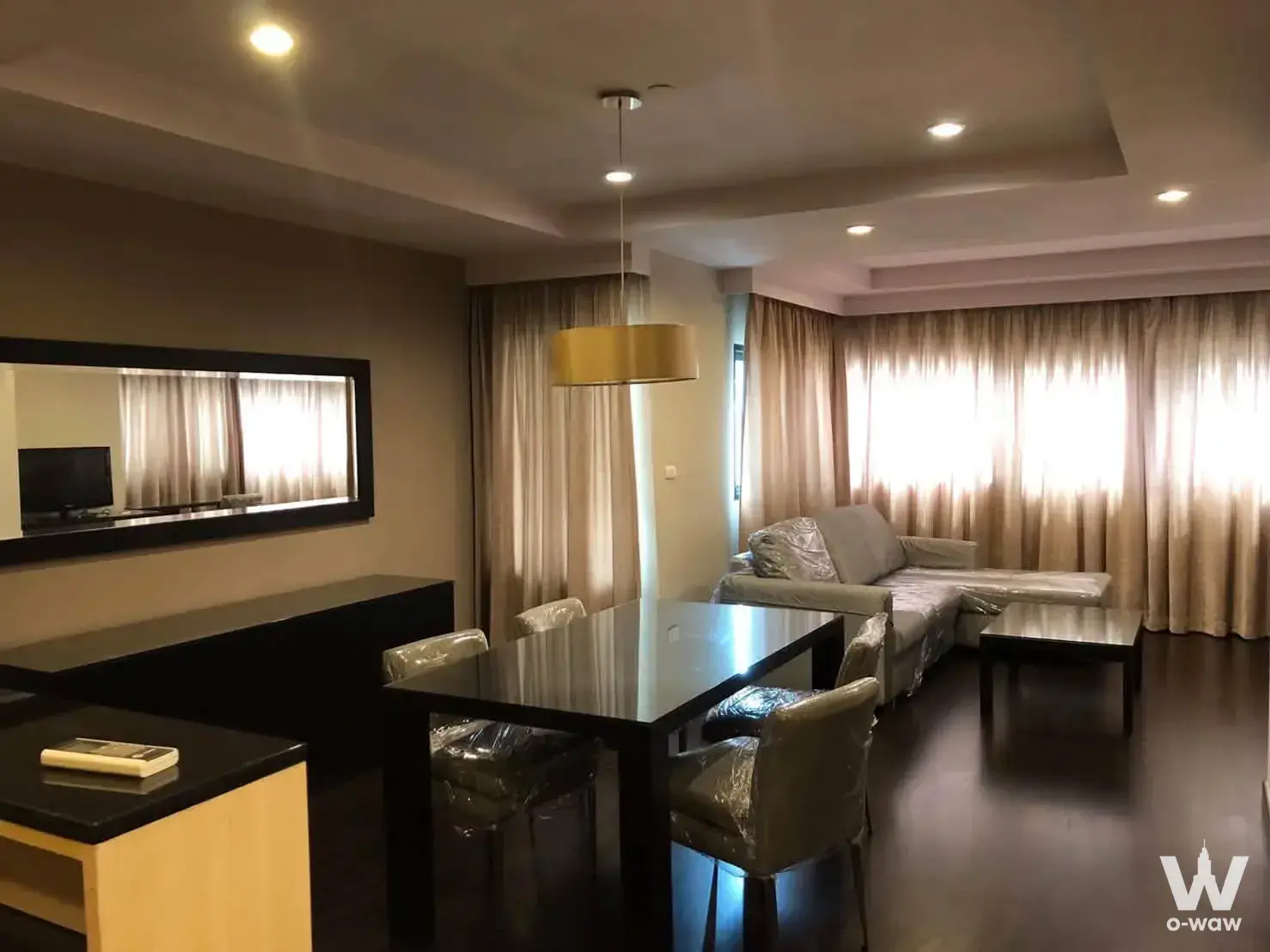 Condo with 1 bedroom for rent at Sathorn Gardens — photo 2 of 5
