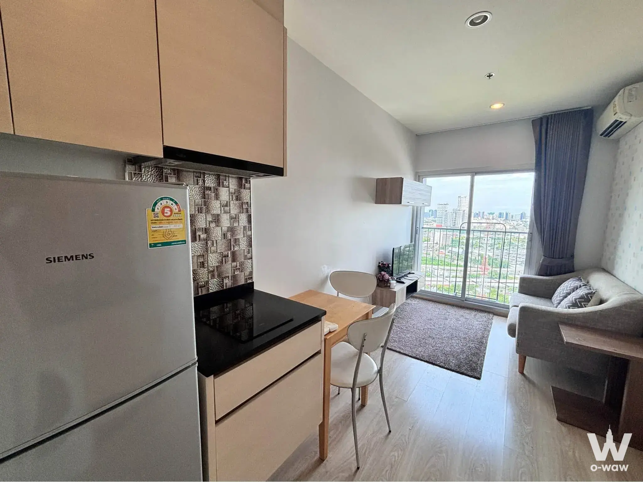 Condo with 1 bedroom for rent at Noble Revolve Ratchada 2 — photo 2 of 5