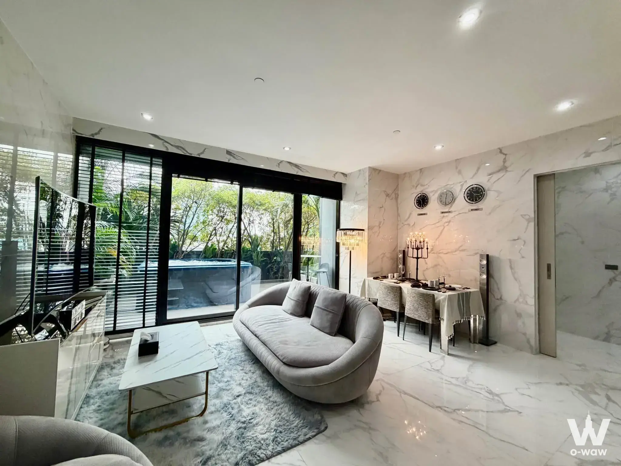 Condo with 2 bedrooms for rent at M Silom — photo 2 of 5