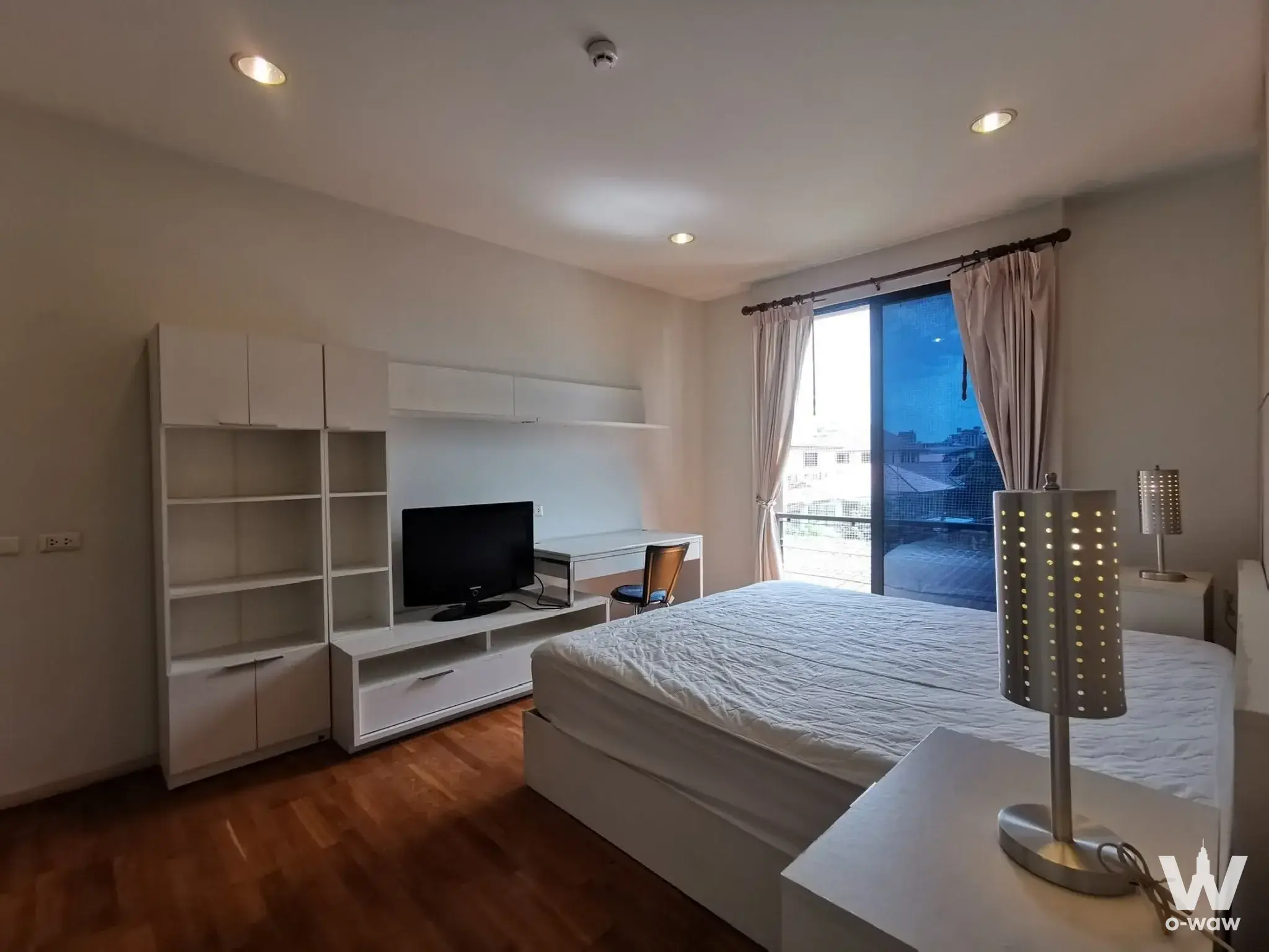 Condo with 2 bedrooms for rent at Amanta Ratchada Condominium — photo 5 of 5