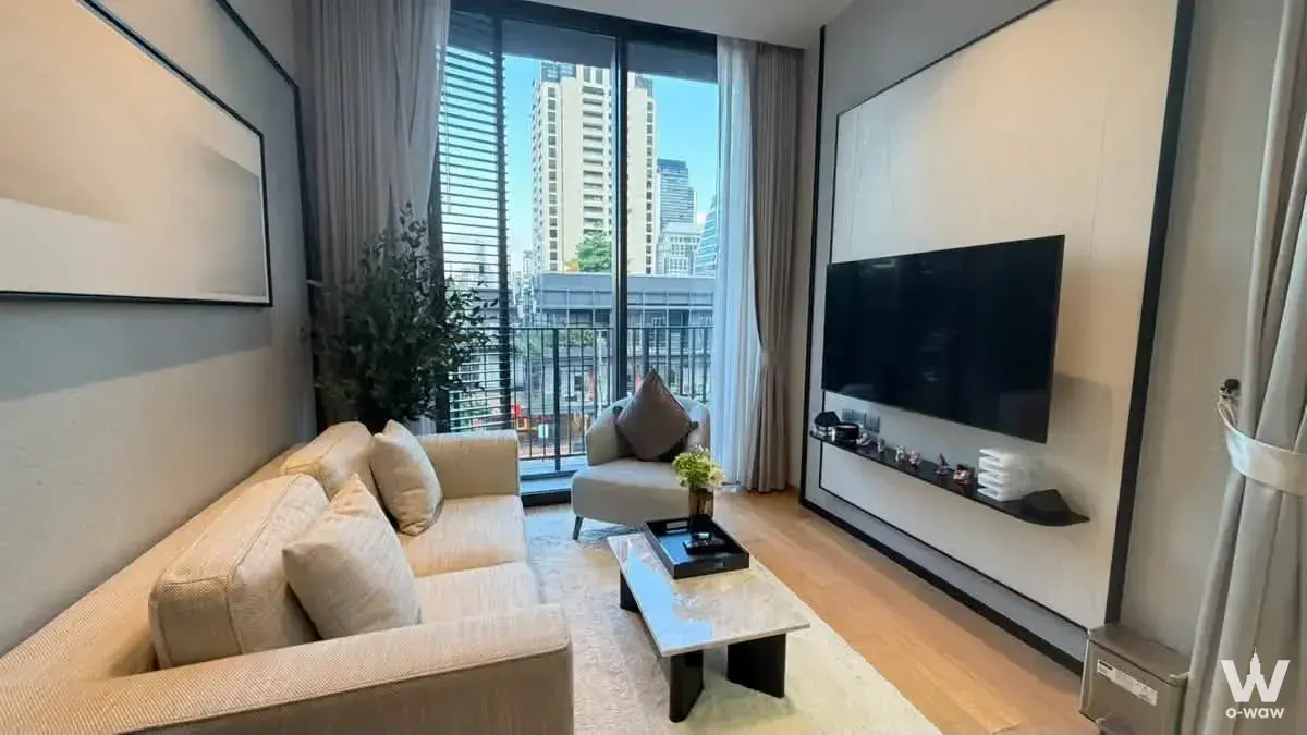 Condo with 1 bedroom for rent at 28 Chidlom — photo 2 of 5
