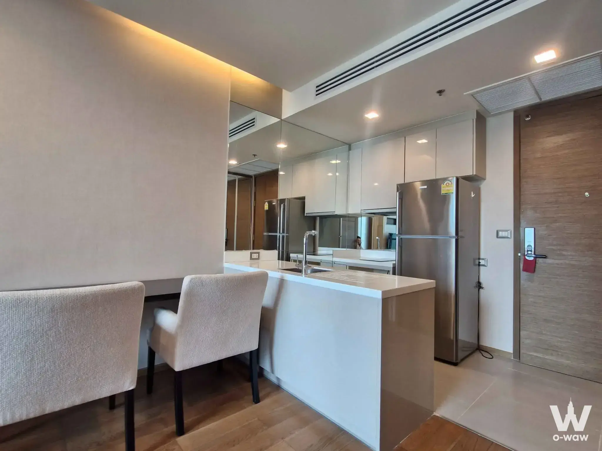 Condo with 1 bedroom for rent at The Address Sathon — photo 3 of 5