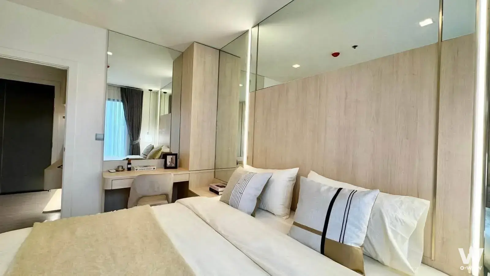 Condo with 1 bedroom for rent at Life Asoke — photo 3 of 5