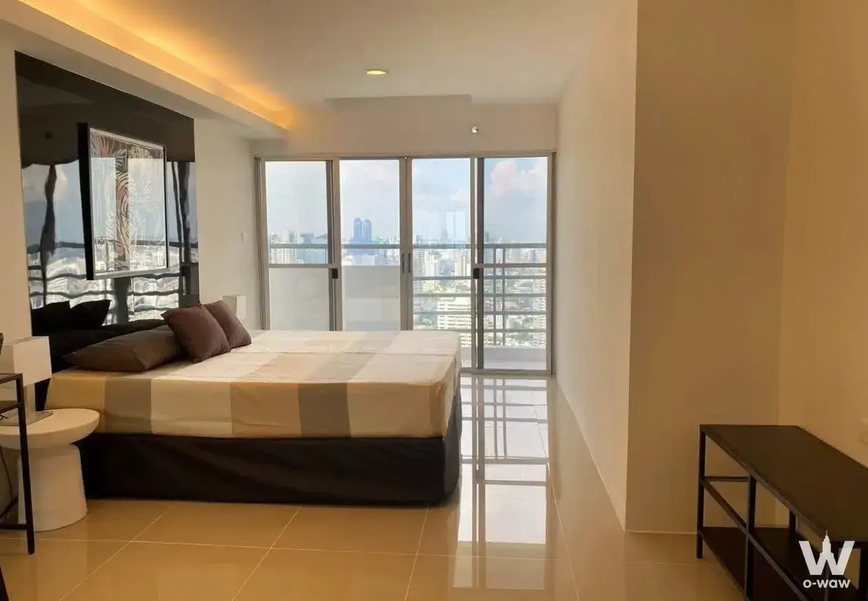 Condo with 4 bedrooms for rent at Waterford Diamond Tower — photo 5 of 5