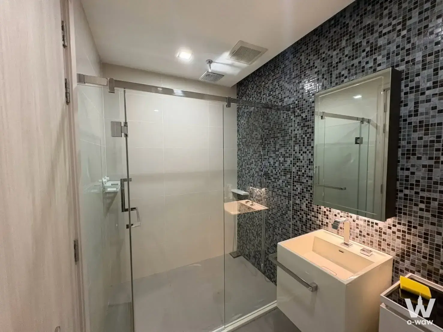 Condo with 1 bedroom for rent at 333 Riverside — photo 5 of 5