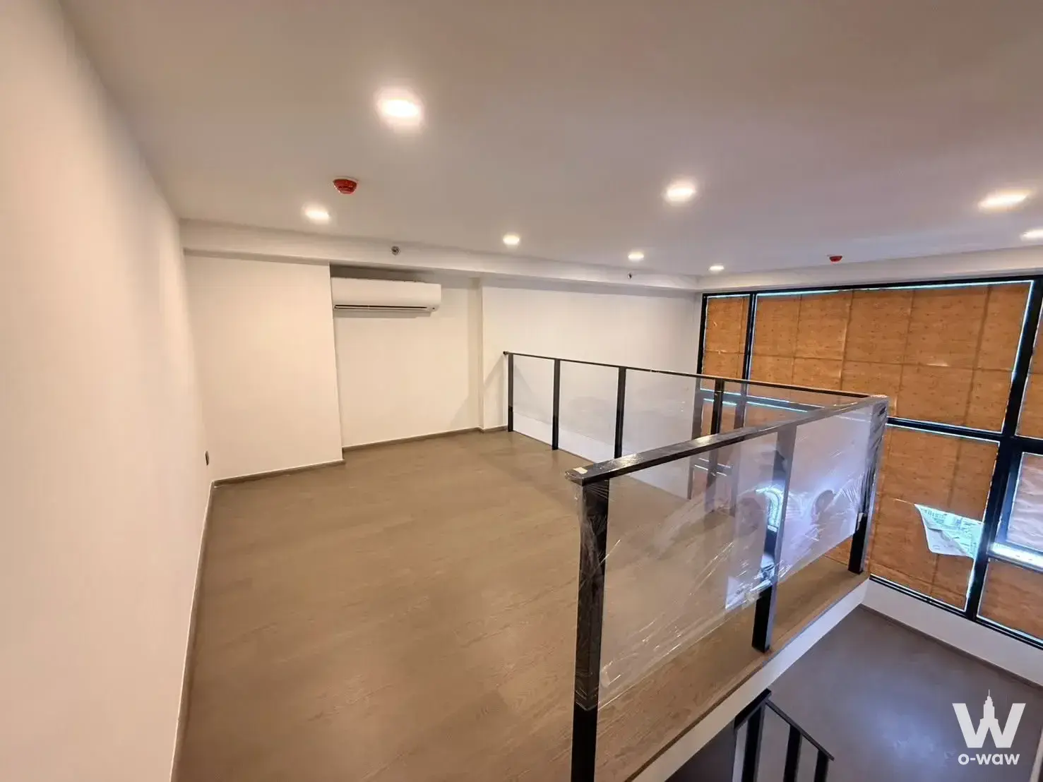 Condo with 2 bedrooms for sale at Park Origin Chula-Samyan — photo 2 of 5