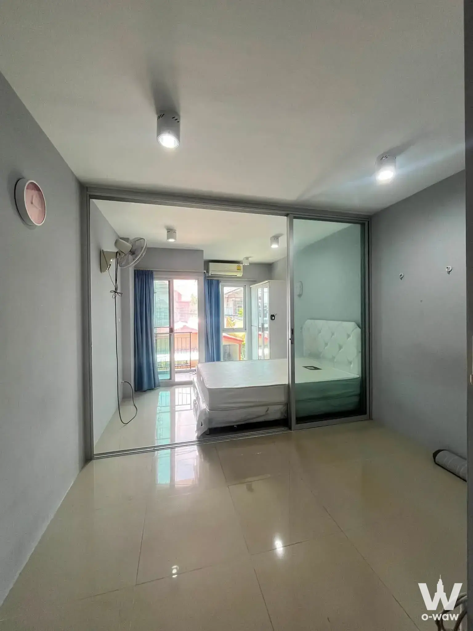 Townhouse with 1 bedroom for rent at 59 Heritage — photo 3 of 5