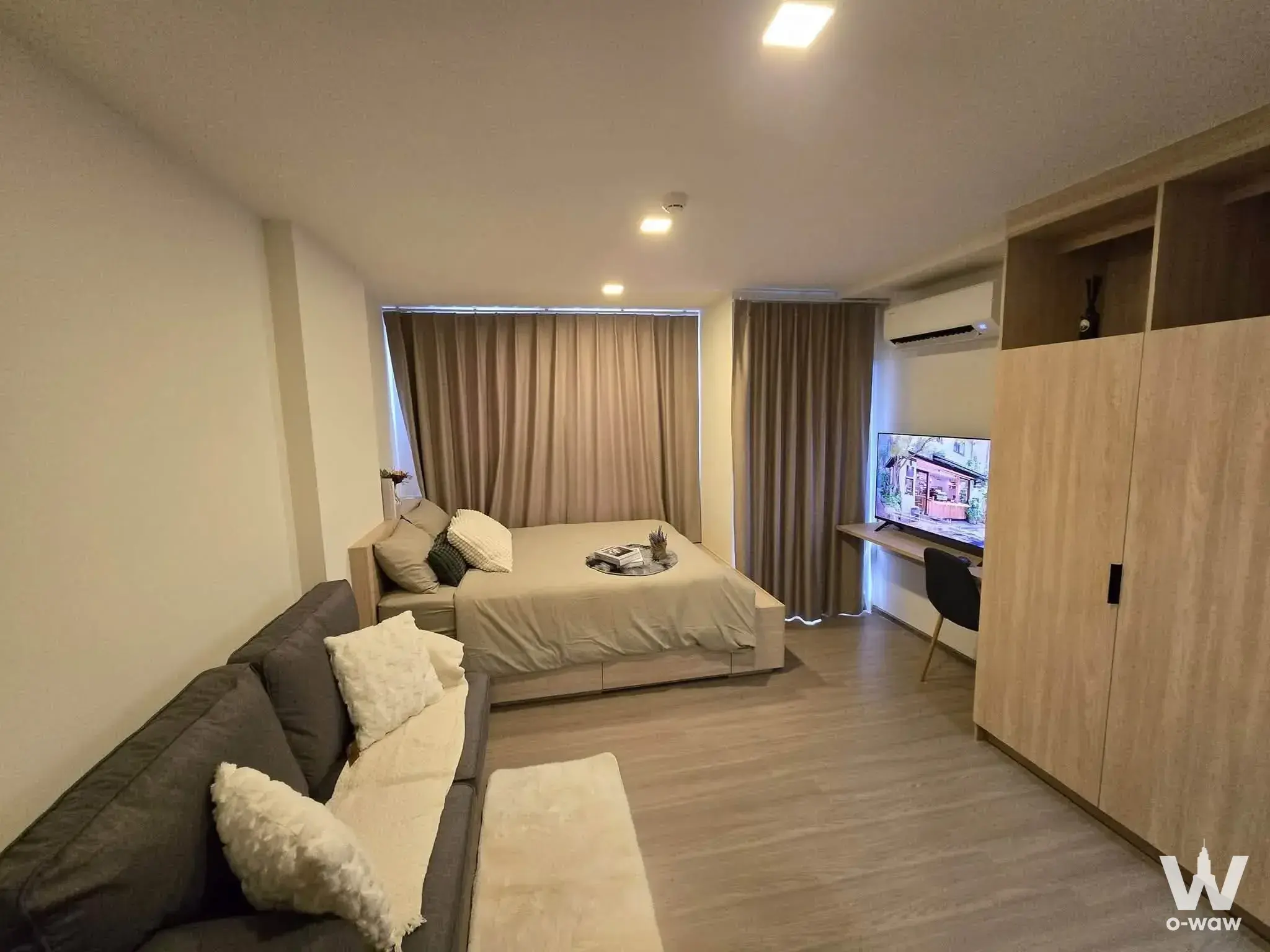Condo with 1 bedroom for rent at The Muve Pradipat — photo 1 of 4