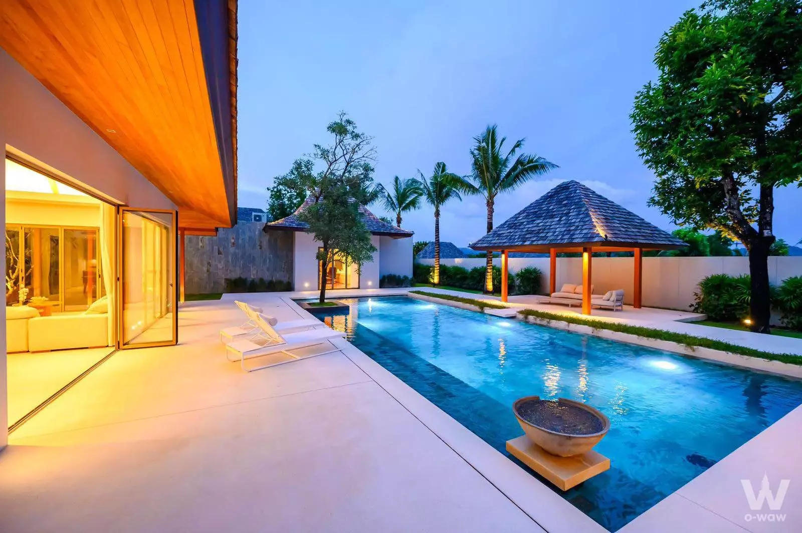 House with 5 bedrooms for sale at Cherngtalay, Thalang, Phuket — photo 1 of 5