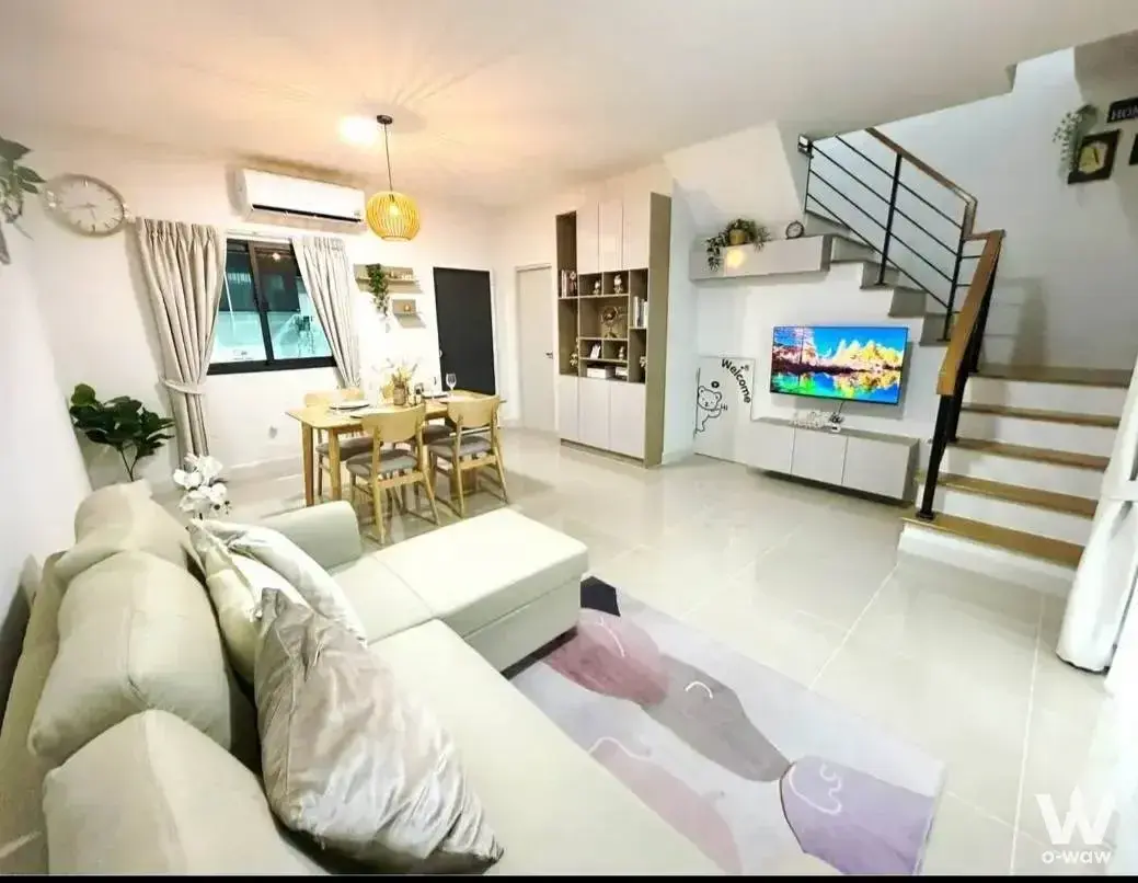 House with 3 bedrooms for rent at Pleno Sukhumvit-Bangna 2 — photo 1 of 3
