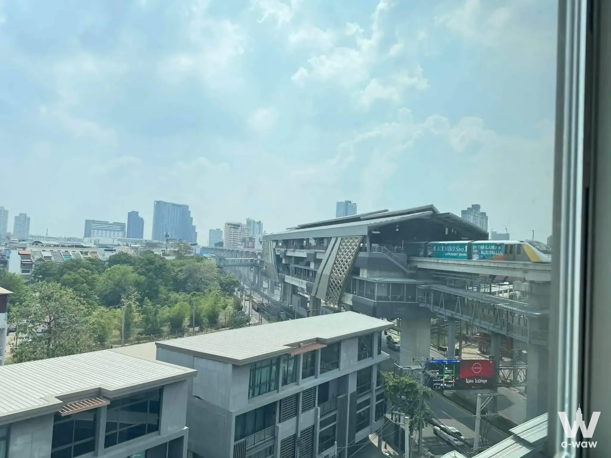 Near Bang Kapi BTS Station (0 meters), opposite Makro Bang Kapi, near The Mall Bang Kapi (with skywalk from project front), Happy Land Market, NIDA University, Ramkhamhaeng University, AUB University, Vejthani Hospital, large 7-11 branch. Convenient access via BTS and bus stop in front of condo.