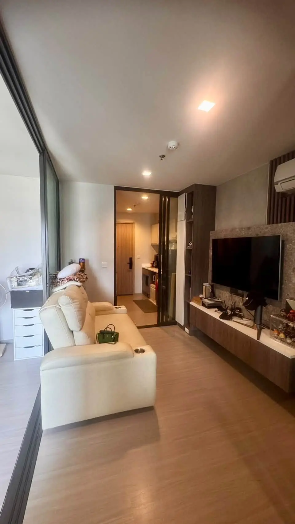 Thanon Ratchaphruek, Talat Phlu Subdistrict, Thon Buri District, Bangkok 10600, Thailand. Near BTS Talat Phui.