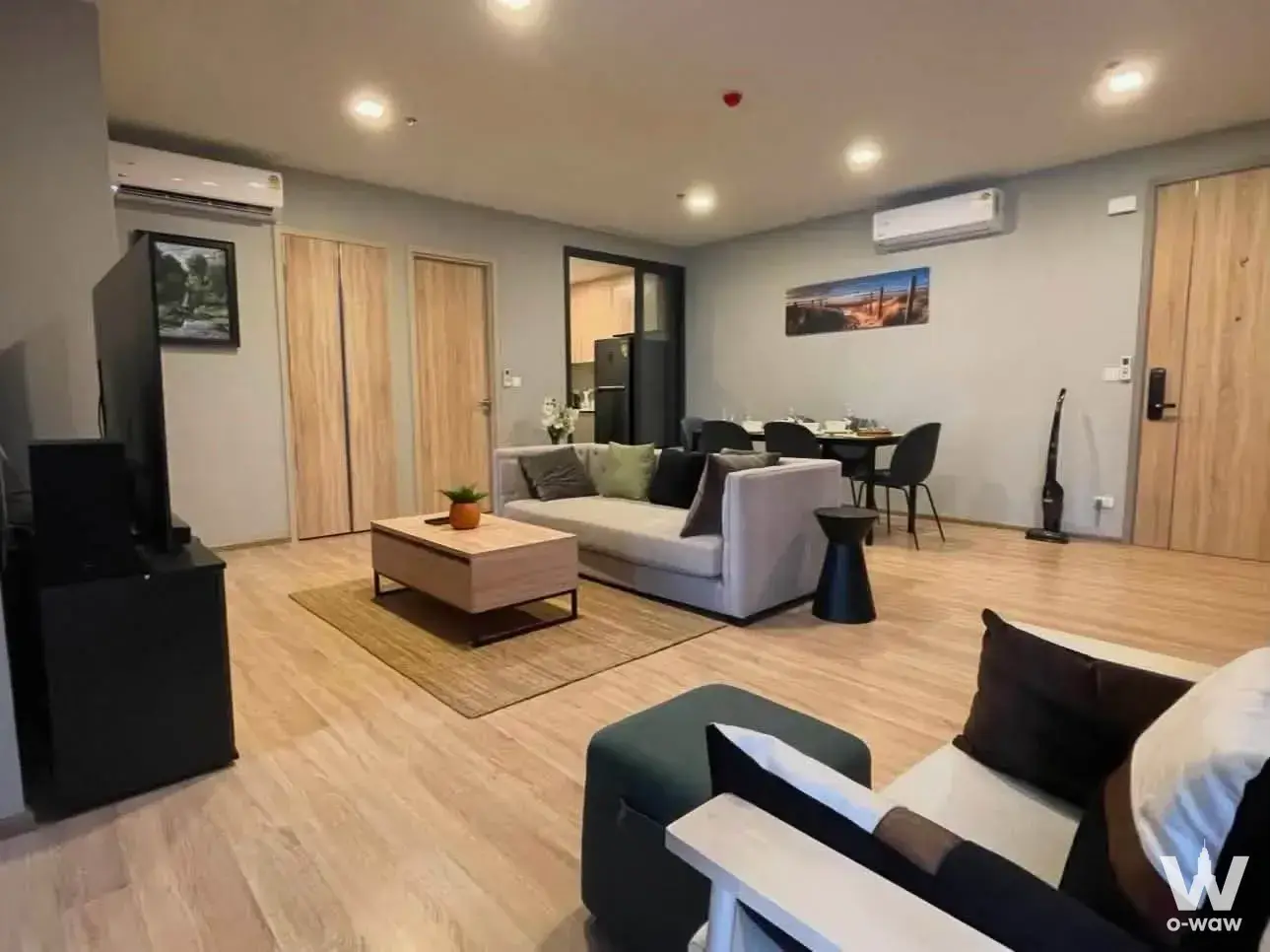 Condo with 3 bedrooms for rent at XT Phayathai — photo 1 of 5
