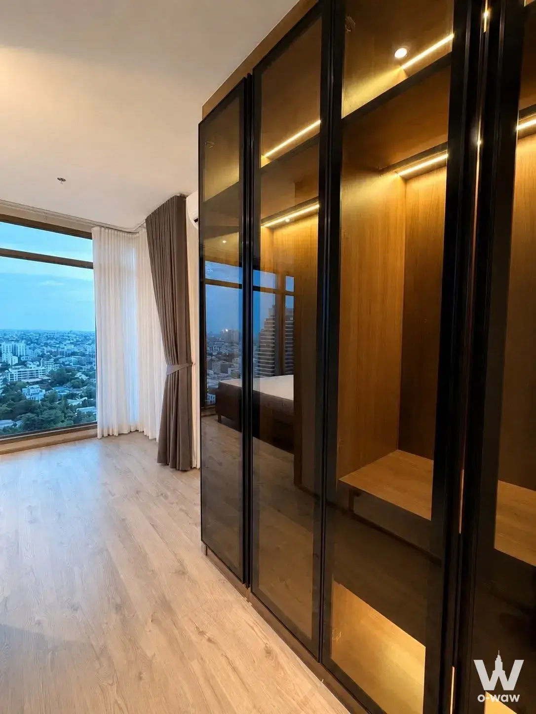 Condo with 2 bedrooms for sale at Rhythm Ekkamai Estate — photo 5 of 5