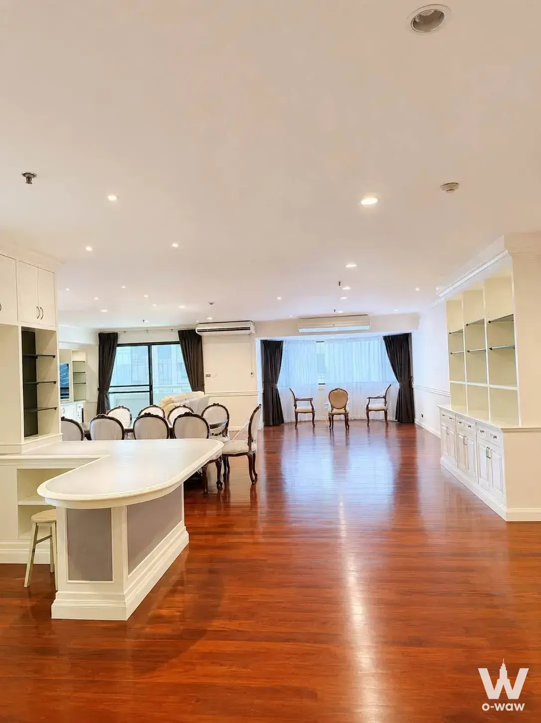 Condo with 3 bedrooms for rent at Baan Suanpetch — photo 2 of 5