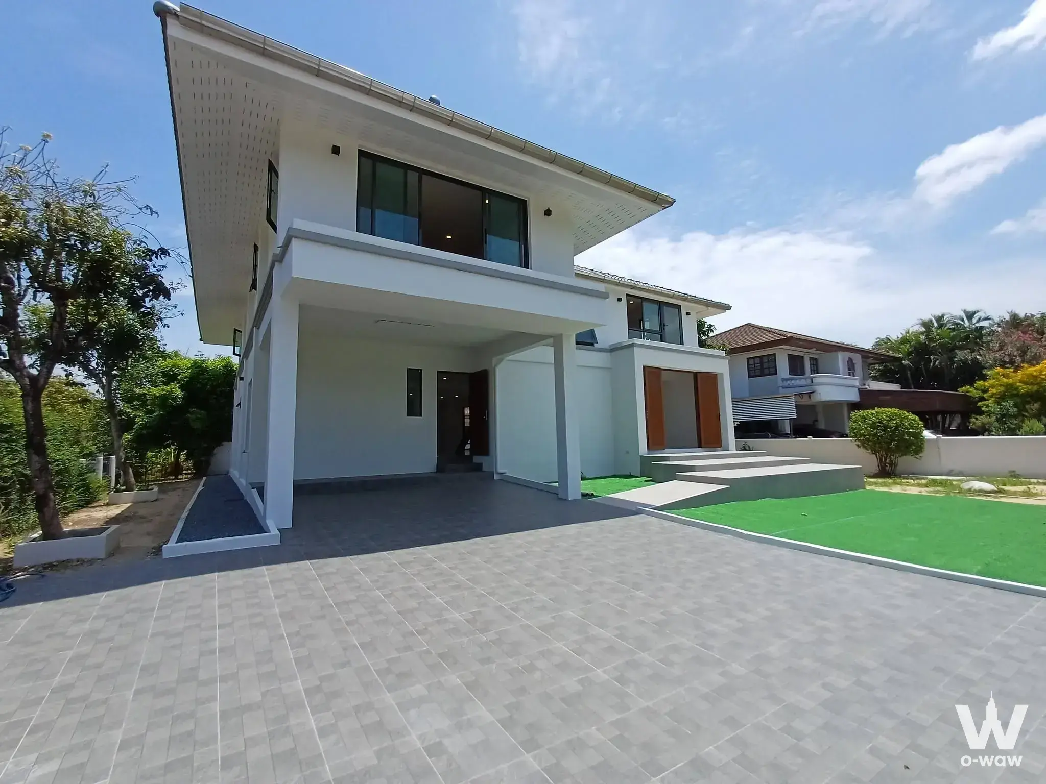 House with 5 bedrooms for sale at Phutthamonthon Sai 2, near Kanchanaphisek Road, Taling Chan, Bangkok — photo 1 of 4