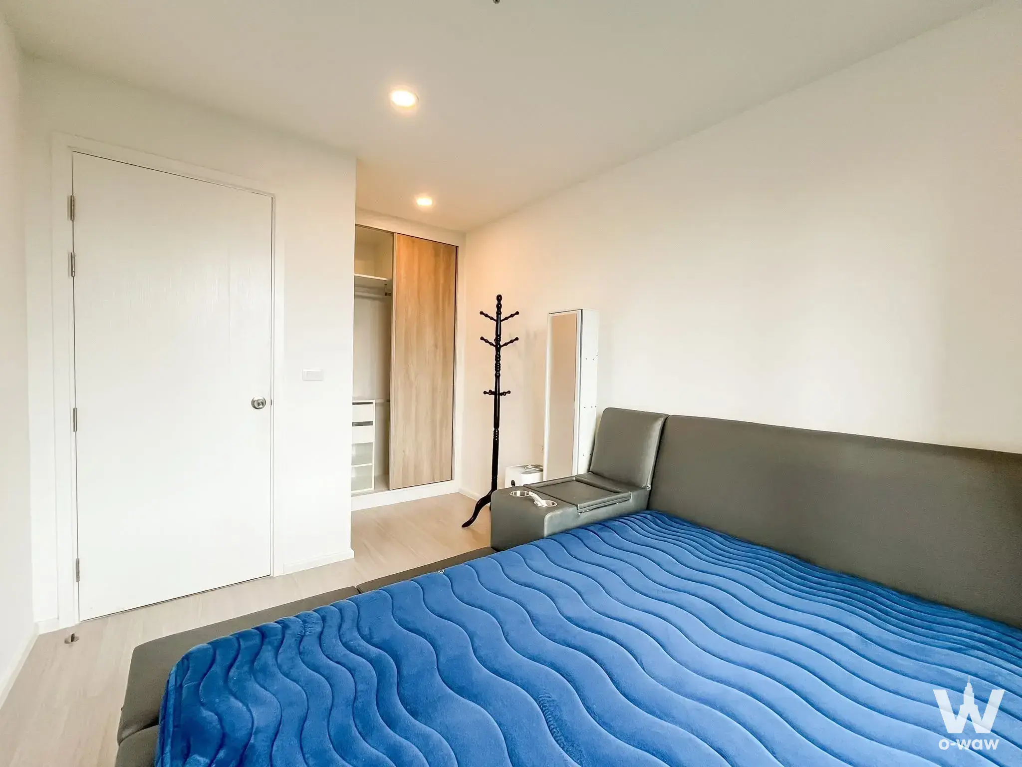 Condo with 1 bedroom for rent at DENIM Jatujak — photo 2 of 4