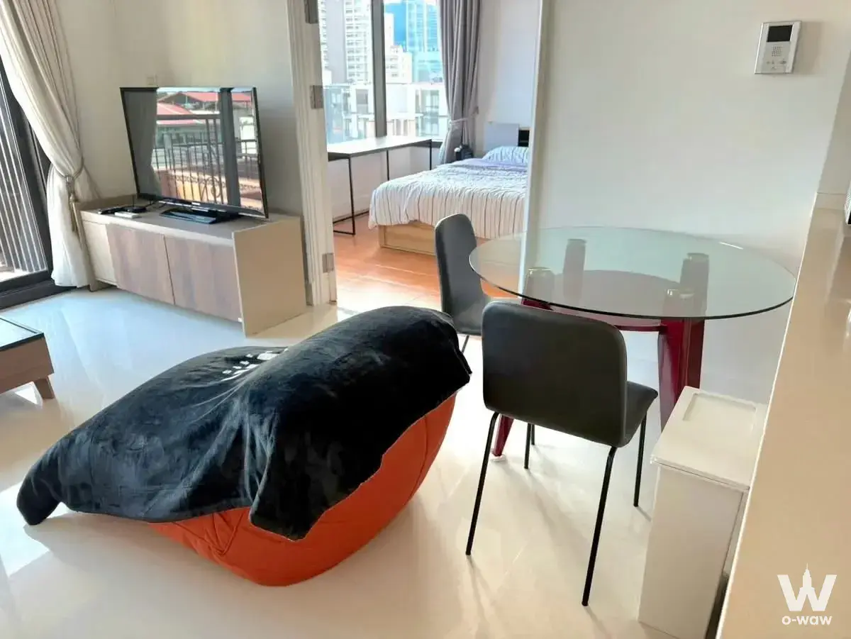 Condo with 1 bedroom for rent at Aguston Sukhumvit 22 — photo 4 of 5