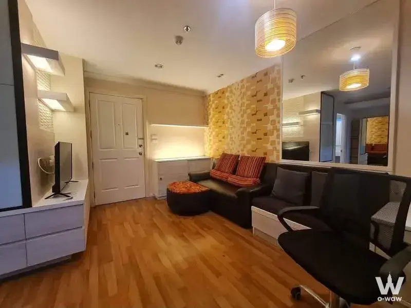 Condo with 1 bedroom for rent at Lumpini Place Rama 9 - Ratchada — photo 2 of 5