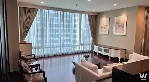 Condo with 3 bedrooms for rent at The Park Chidlom — photo 2 of 2
