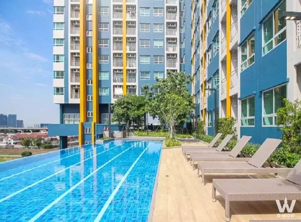Pattanakarn-Srinakarin area, near Thai-Japanese Institute of Technology