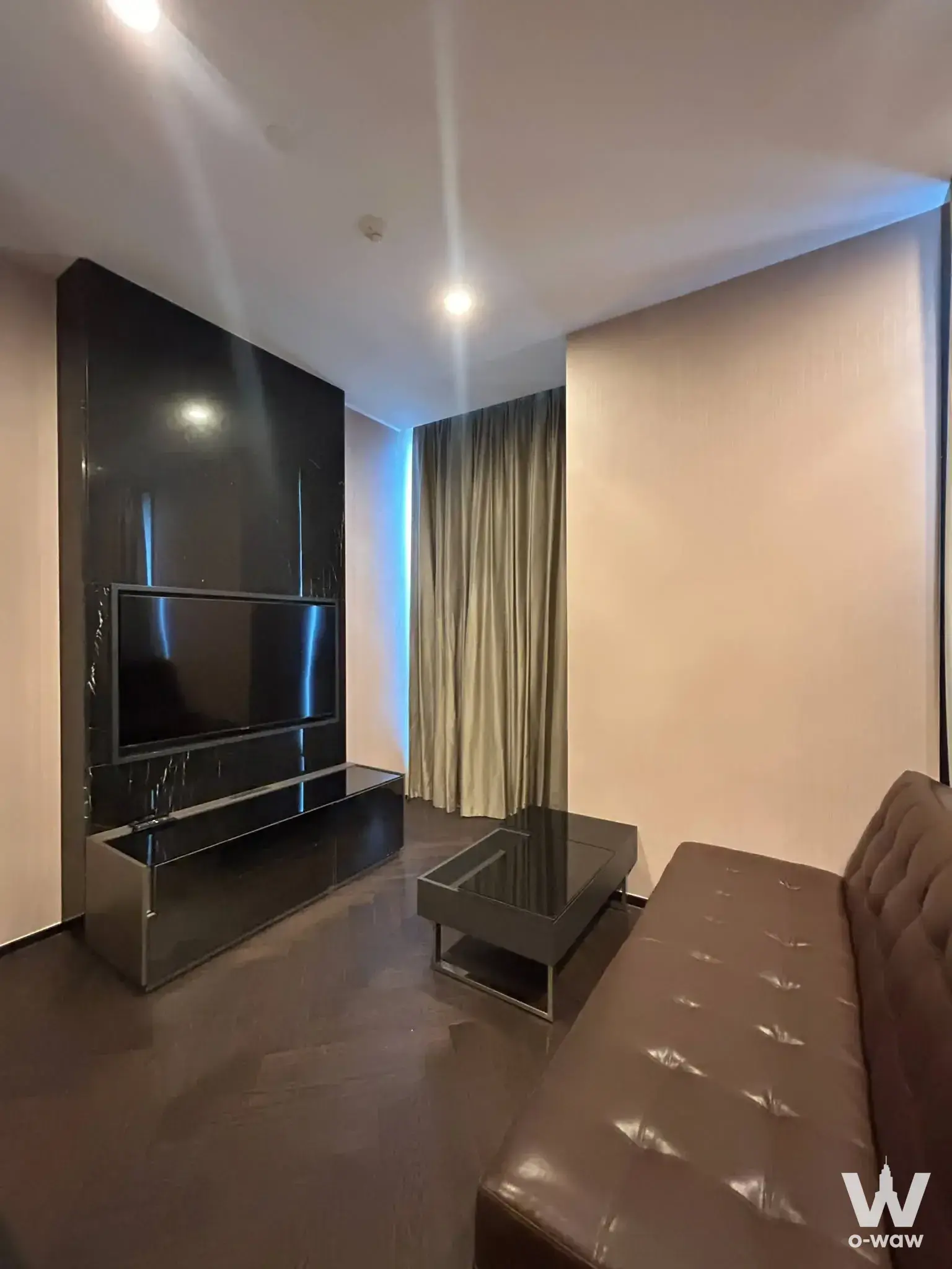 THE ESSE Sukhumvit 36 ดิ เอส สุขุมวิท 36