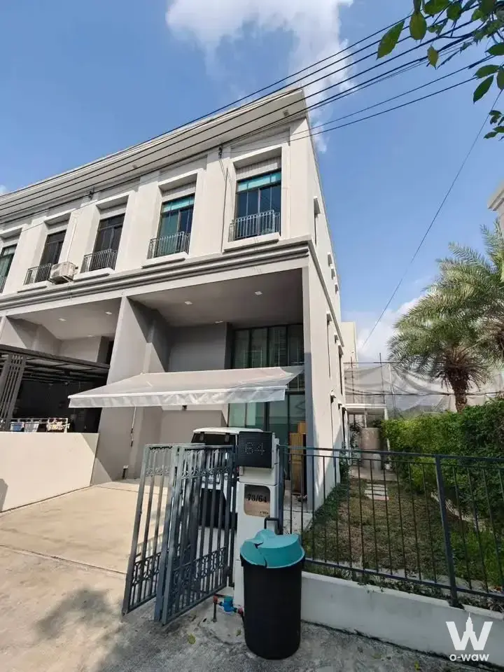 Townhouse for rent at Pruksa Ville Phahonyothin-Ramindra — photo 1 of 5