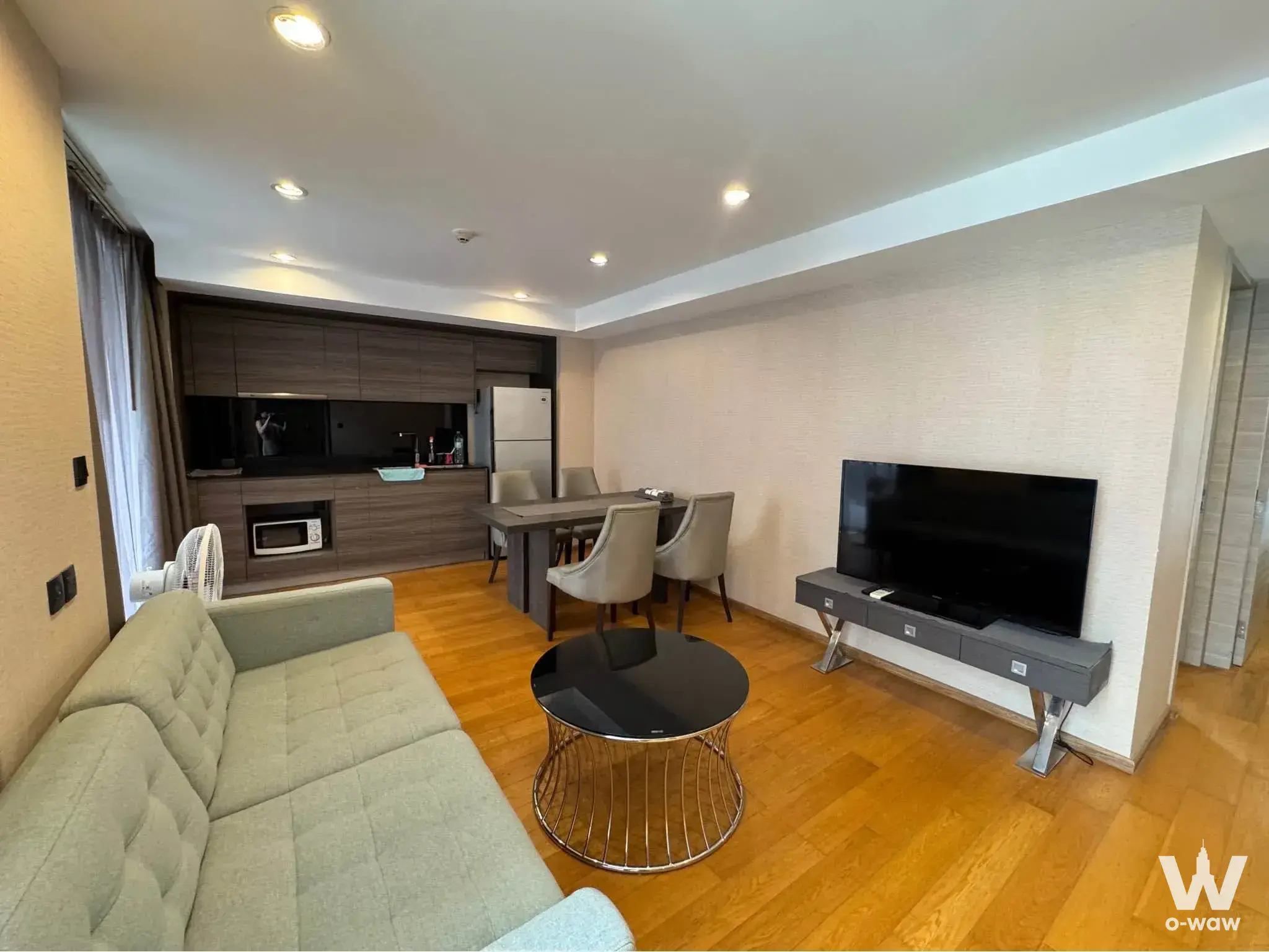 Condo with 2 bedrooms for rent at Klass Lang Suan — photo 2 of 5