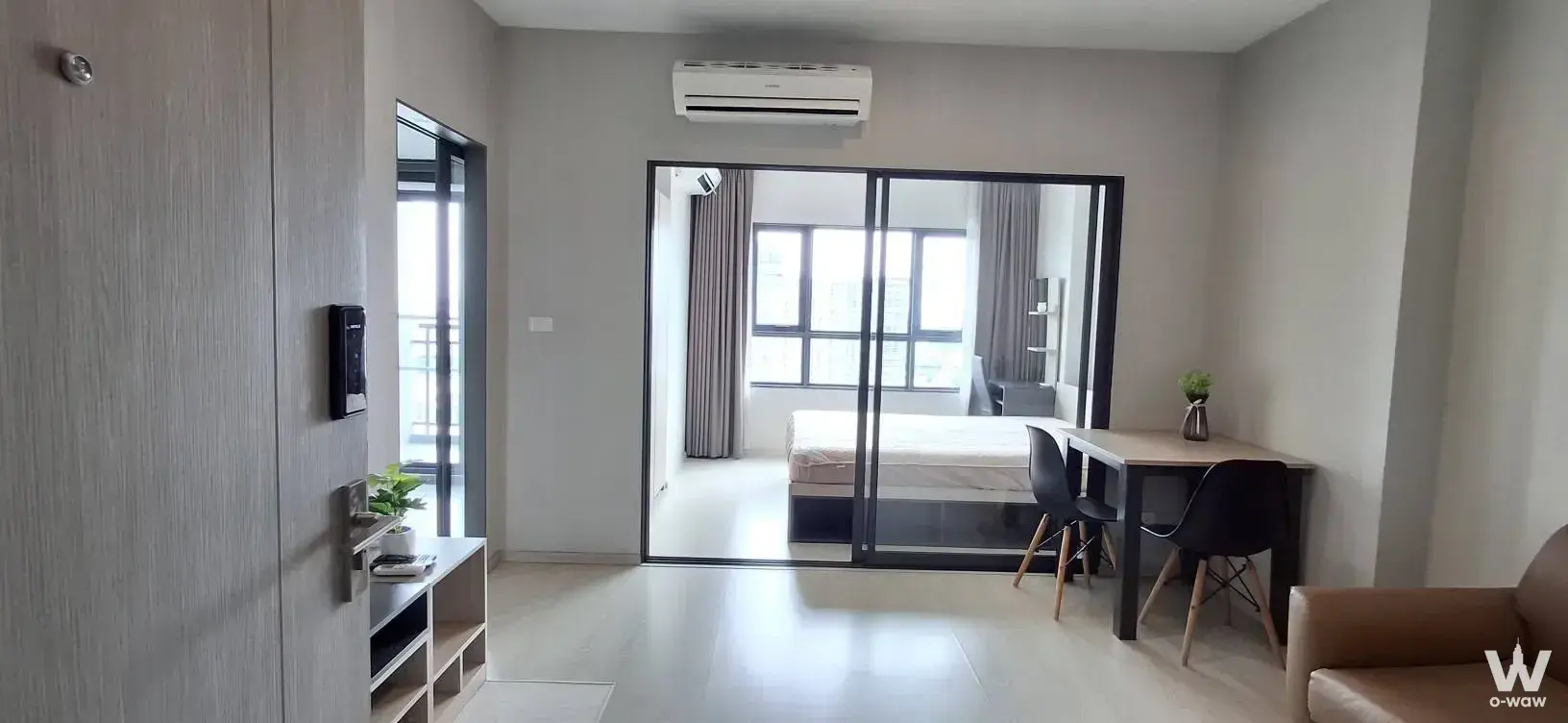 Samut Prakan, Thailand (Near BTS Pu Chao Station)