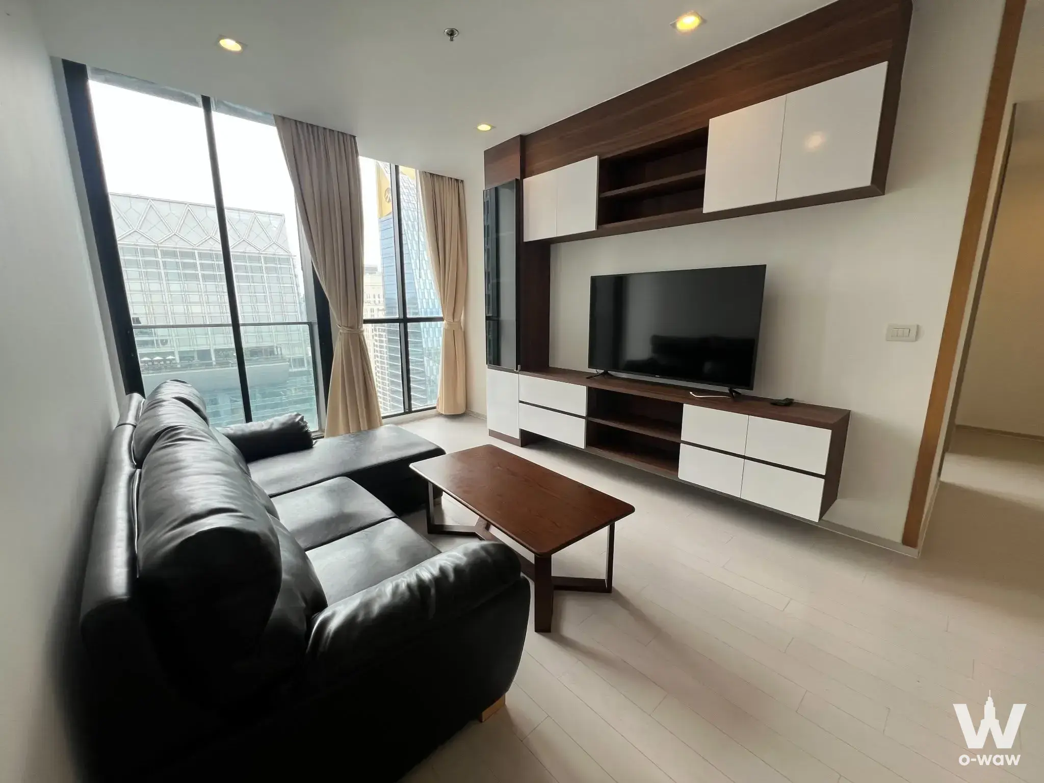 Condo with 2 bedrooms for rent at Noble Ploenchit — photo 4 of 4