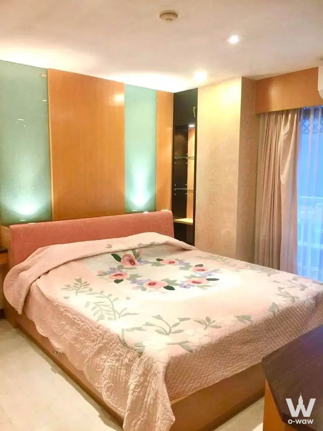 Condo with 2 bedrooms for sale at Green Point Silom Condominium — photo 3 of 5