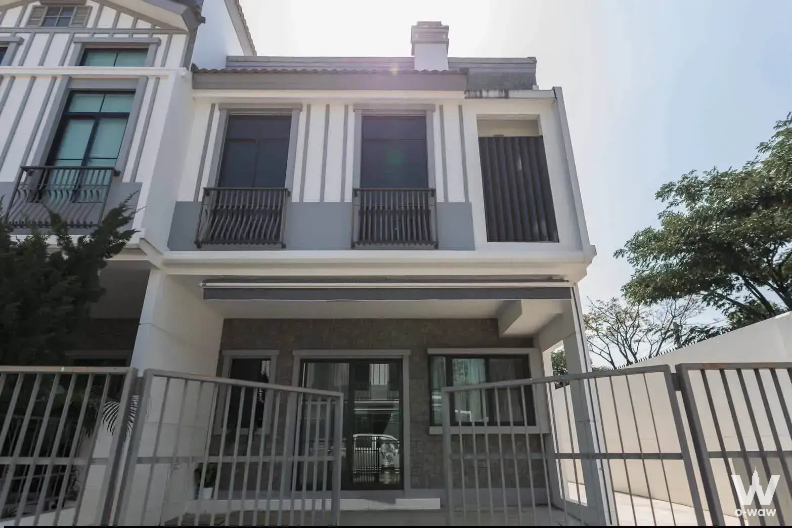 Townhouse with 3 bedrooms for rent at Indy 5 Bangna KM.7 — photo 1 of 5