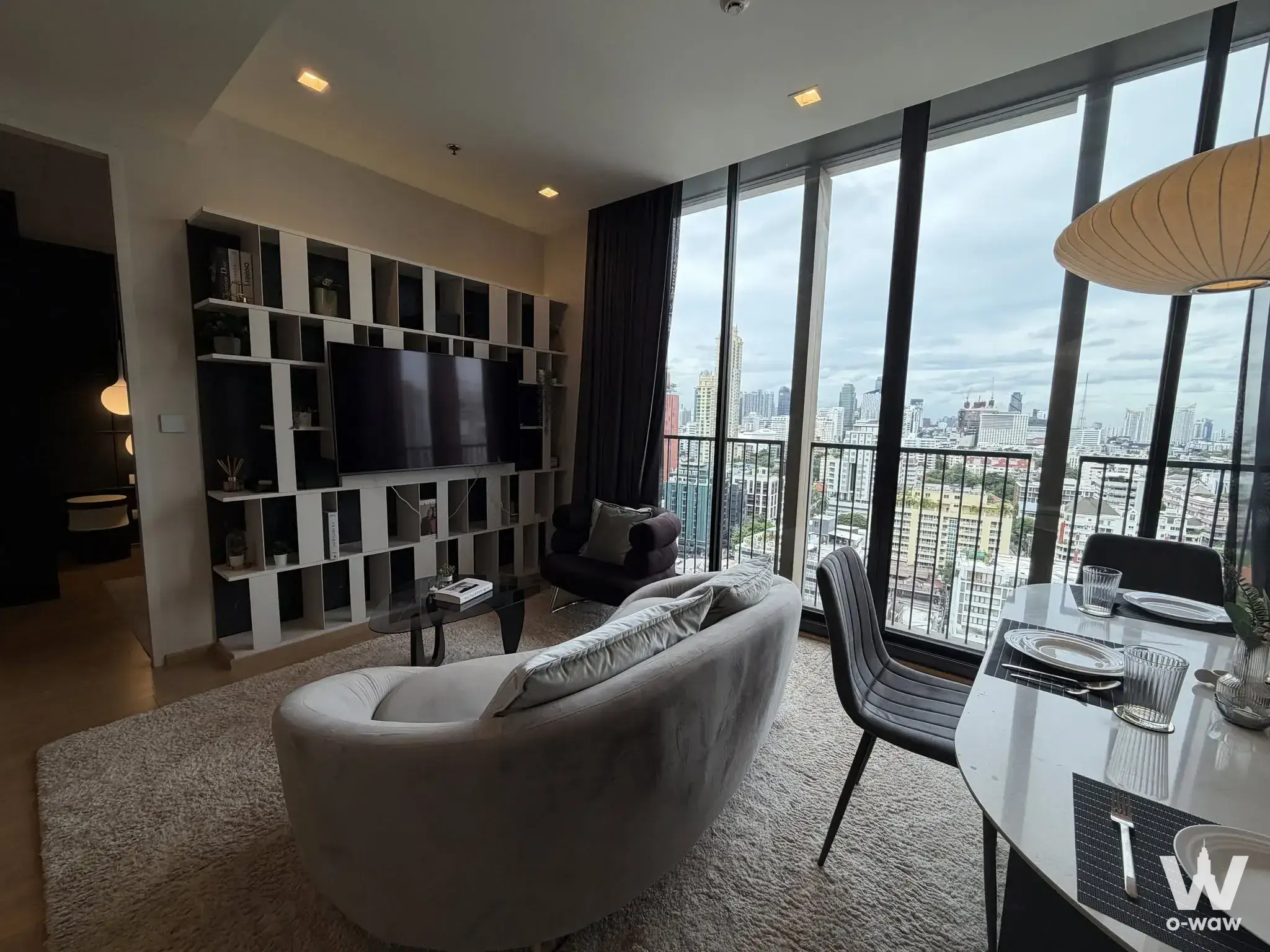 Condo with 2 bedrooms for rent at Noble Around Sukhumvit 33 — photo 3 of 5