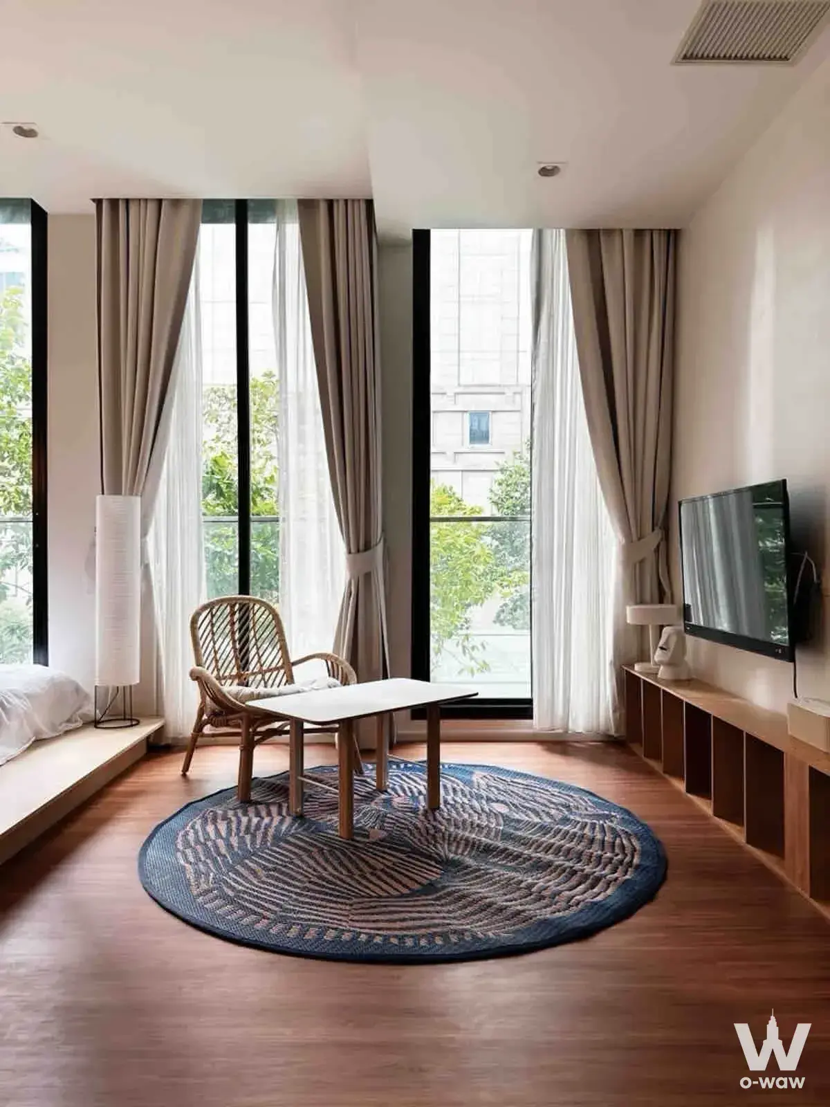 Condo with 1 bedroom for rent at Noble Ploenchit — photo 3 of 5