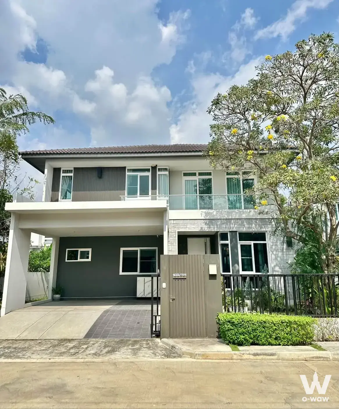 Opposite Central Westgate, Kanchanapisek Road, Western Zone