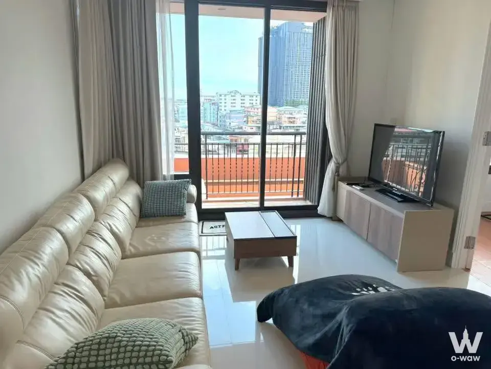 Condo with 1 bedroom for rent at Aguston Sukhumvit 22 — photo 1 of 5