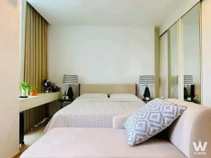 Condo with 2 bedrooms for rent at Noble Revolve Ratchada 2 — photo 1 of 5