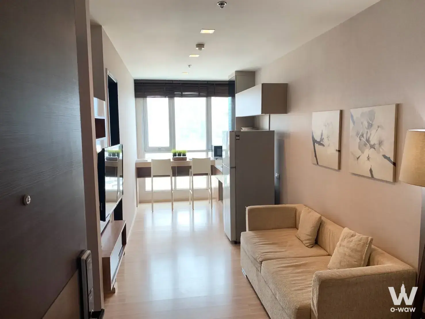 Condo with 1 bedroom for rent at RHYTHM Sathorn — photo 1 of 5