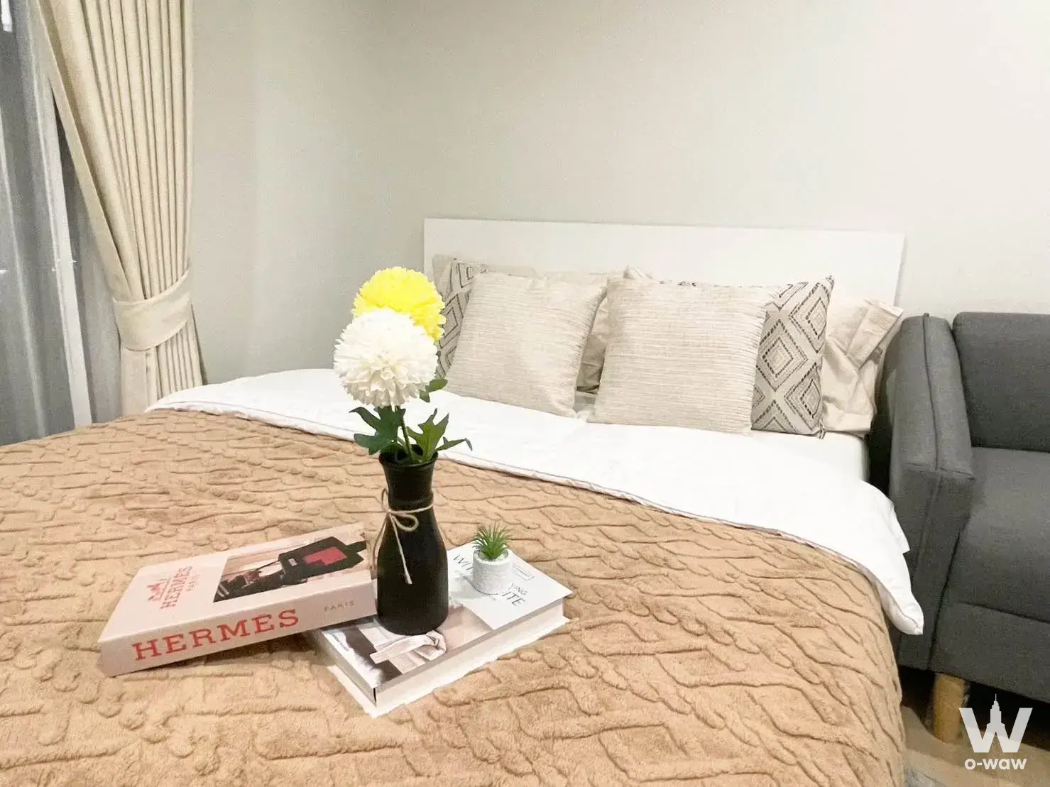 Commercial with 1 bedroom for rent at Metro Sky Wutthakat — photo 1 of 5