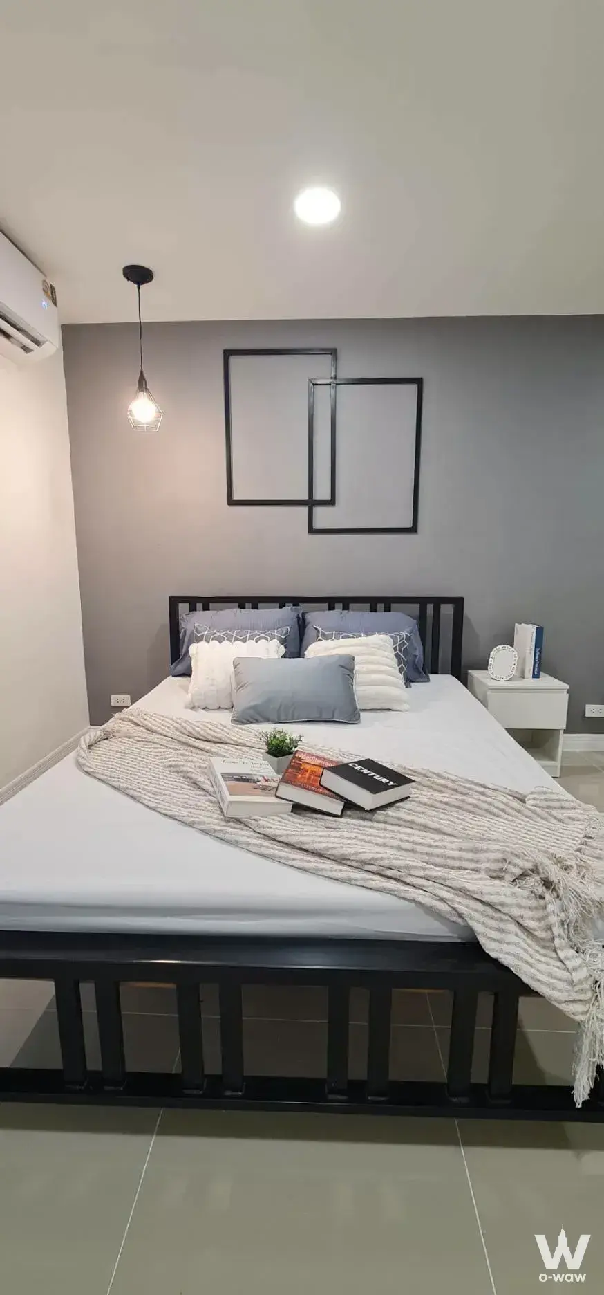 Near Kasetsart University and BTS Saphan Taksin (300 meters)