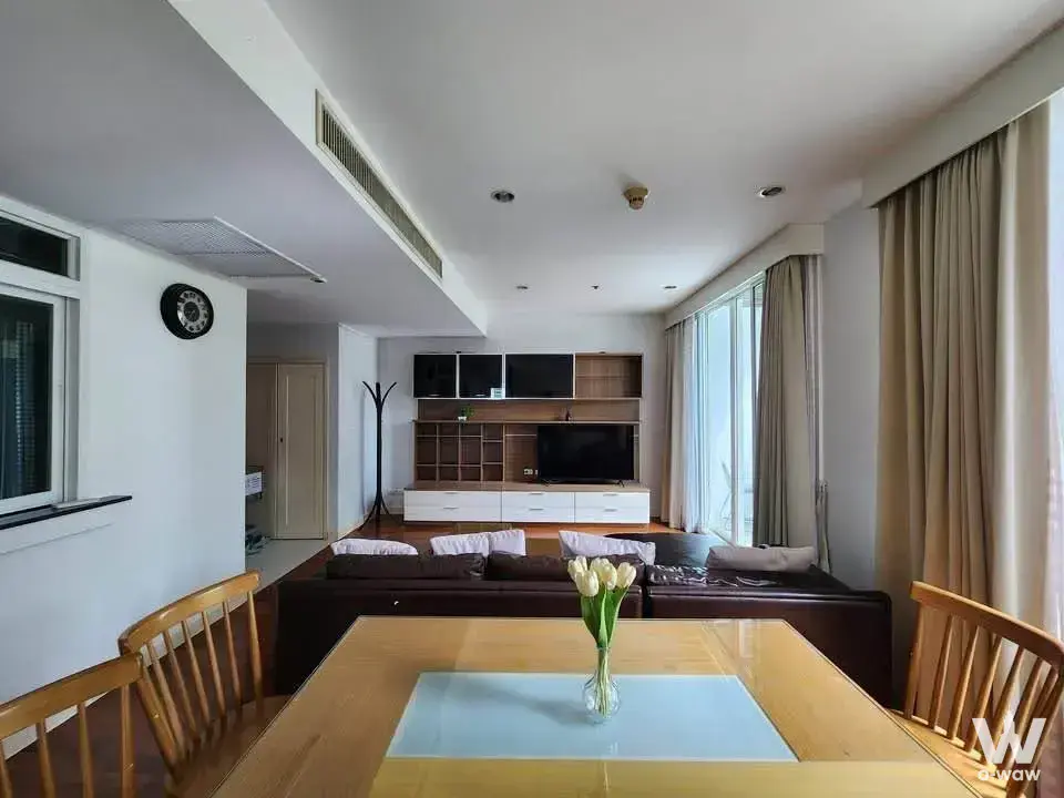 Condo with 2 bedrooms for rent at Siri Residence — photo 5 of 5